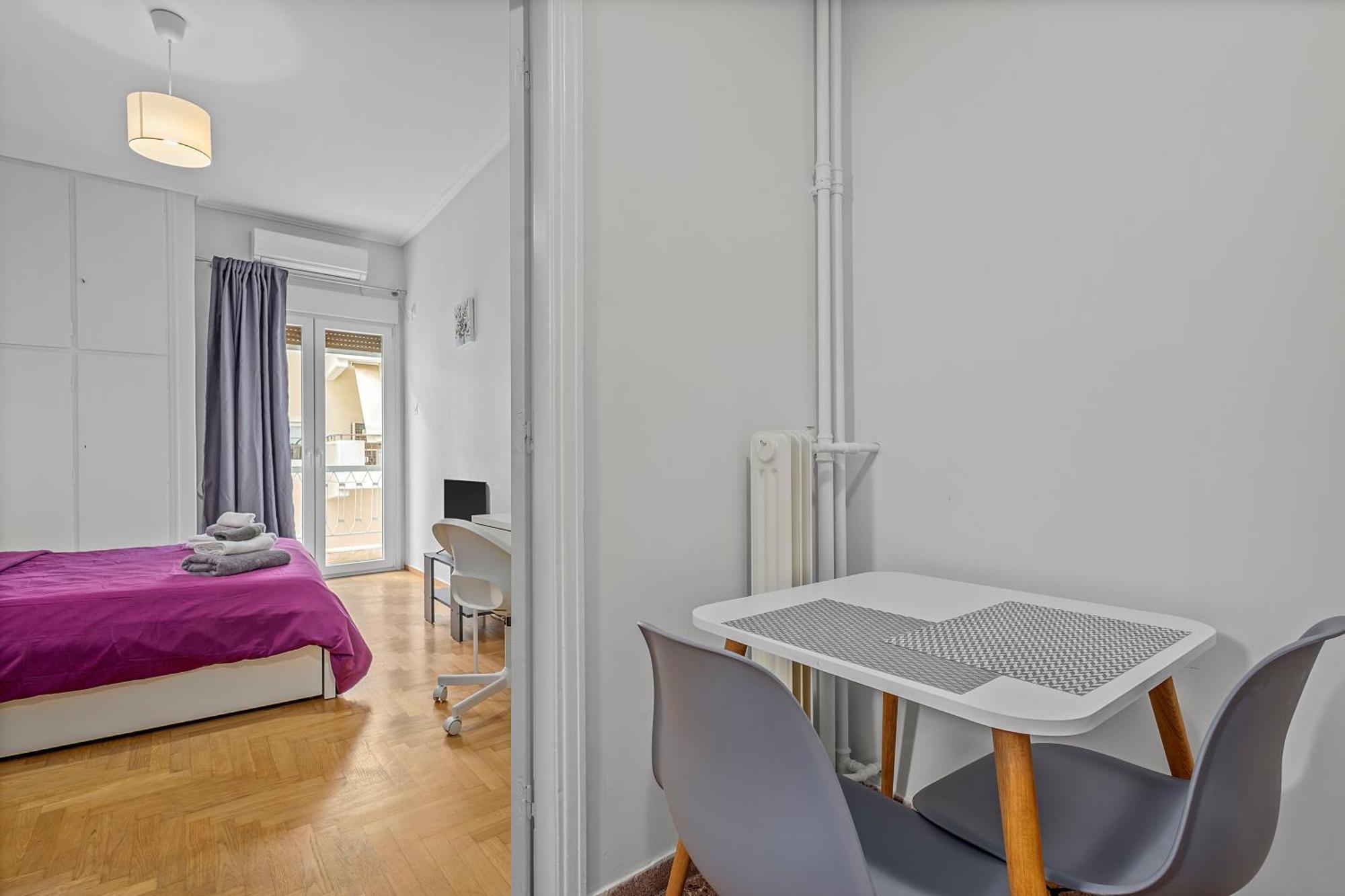 Cozy Ionias Near Metro Station Apartment *