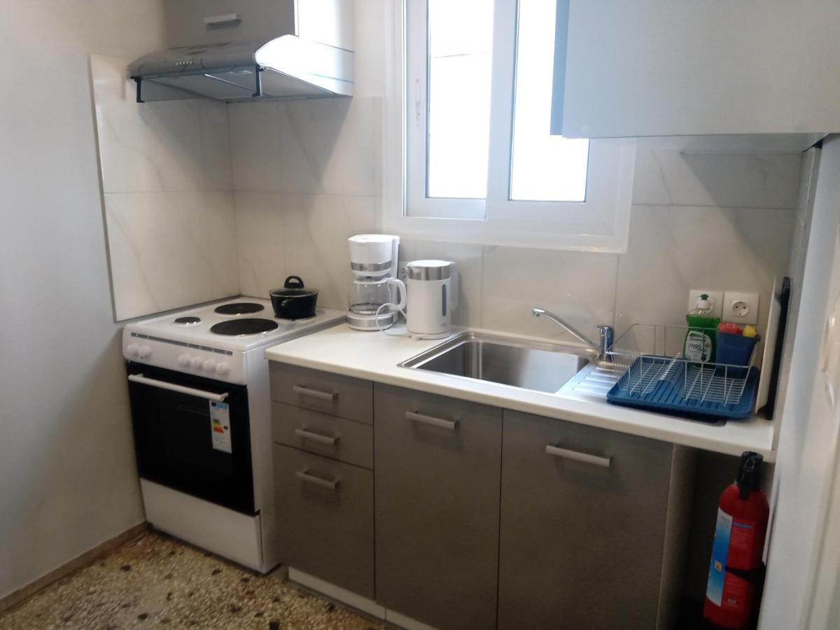 Cozy Ionias Near Metro Station Апартаменты *